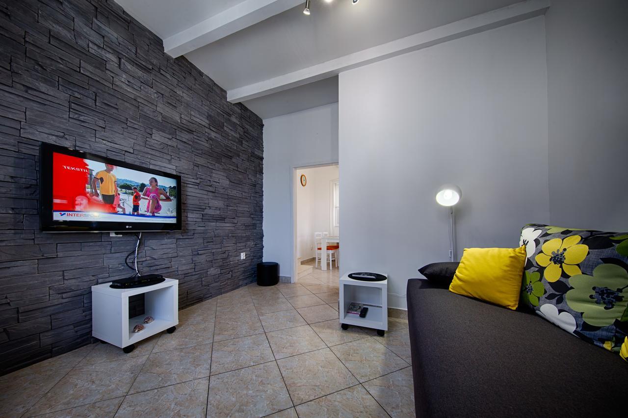 Apartment Jure Vis Exterior foto